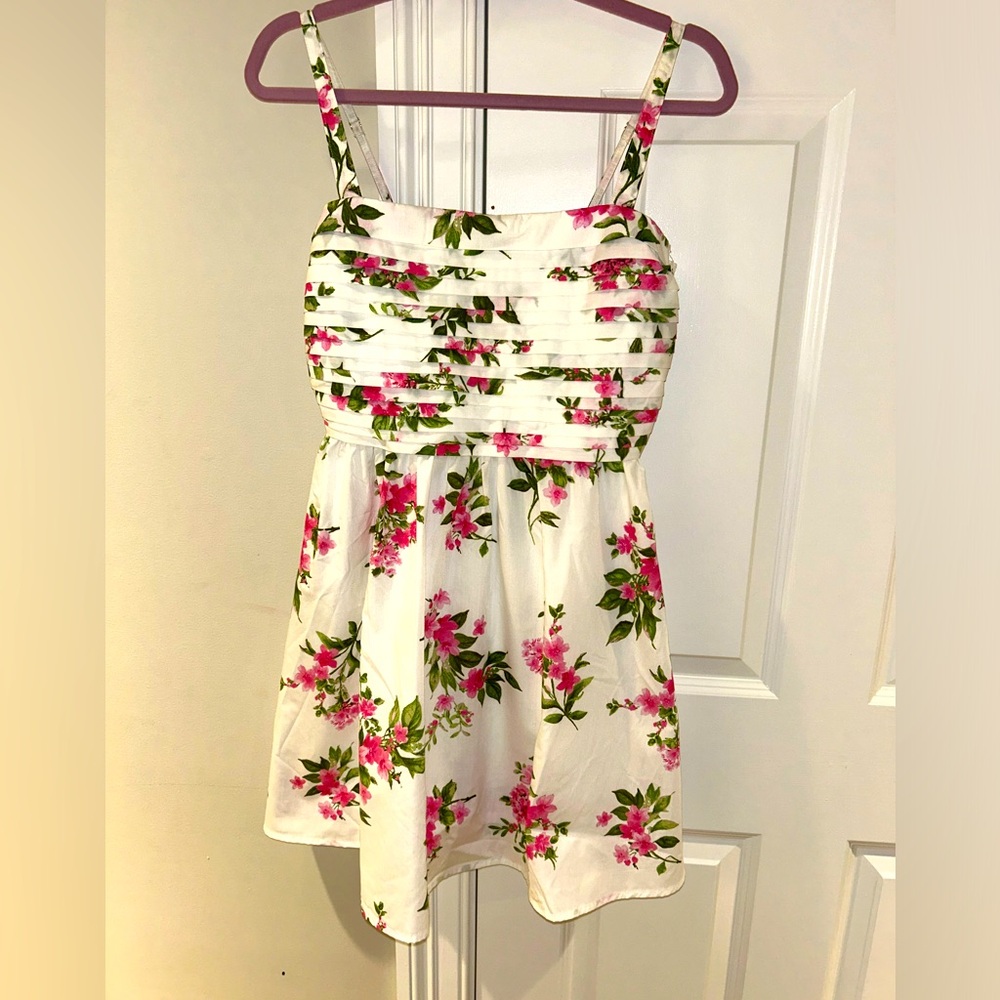 Altar’d State Medium EUC